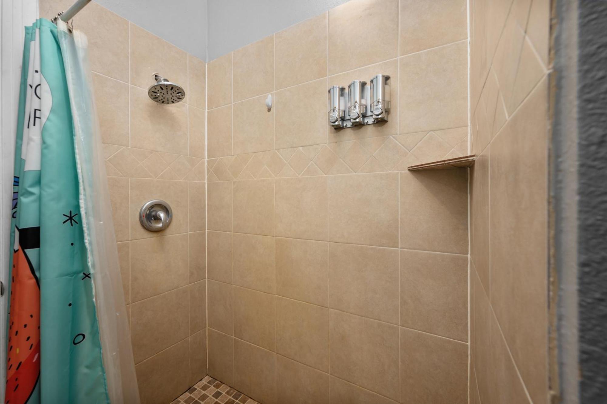 Trendy Montrose 1Br Apartment 休斯敦 外观 照片